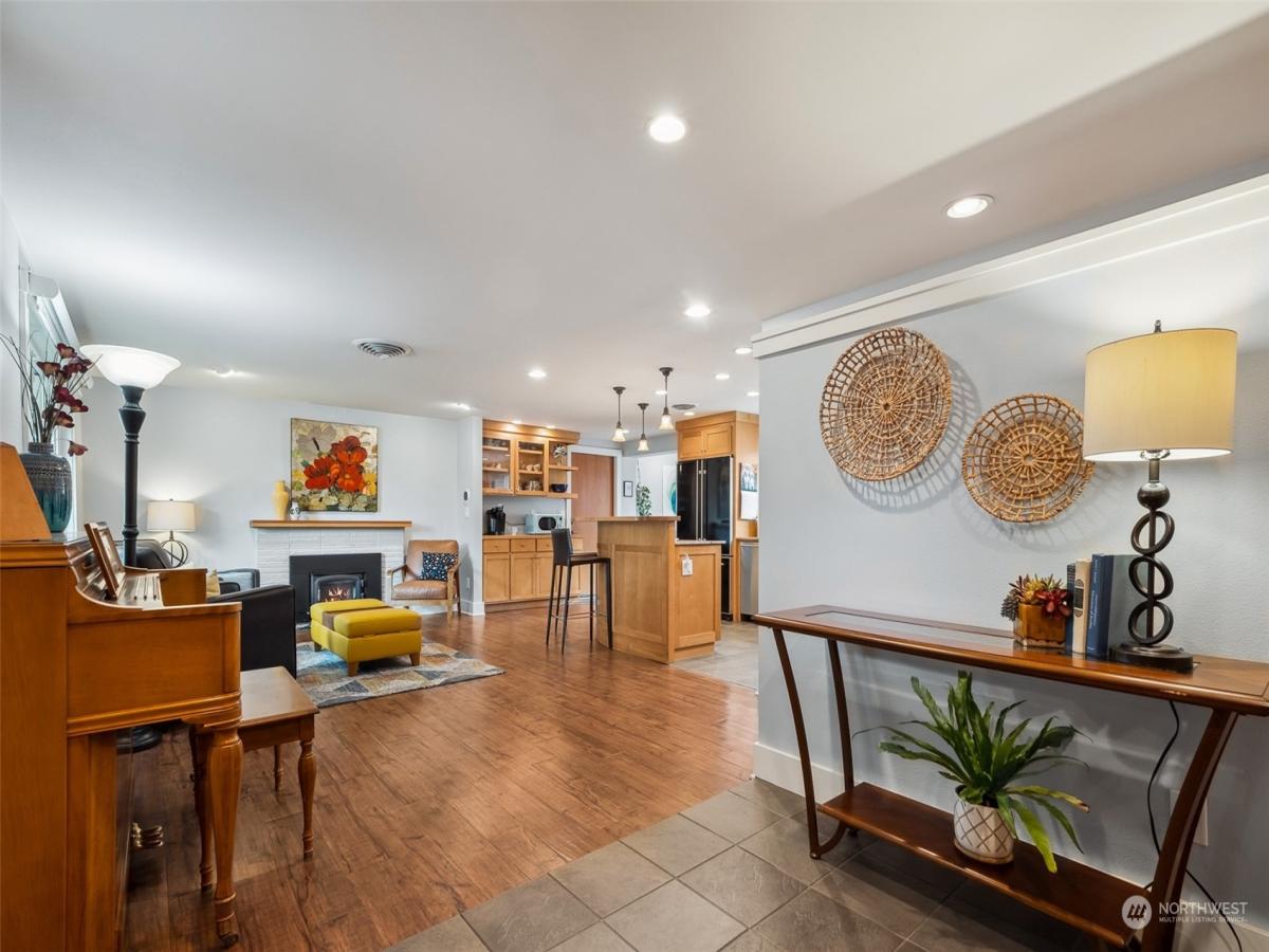 MLS #NWM2174043 image #1