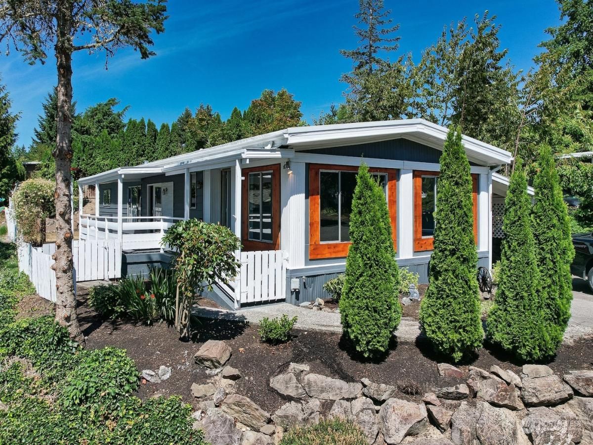 MLS #NWM2175923 image #0