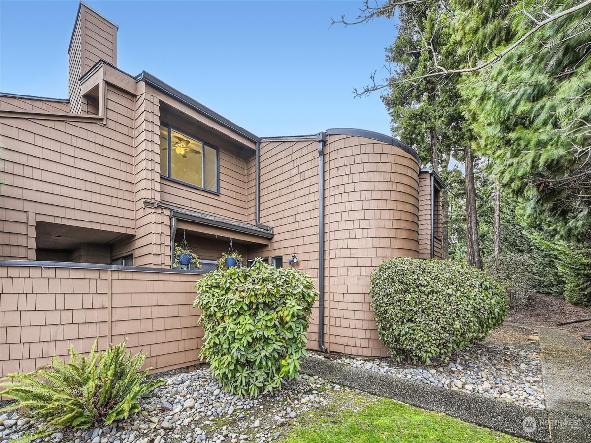 MLS #NWM2188859 image #0