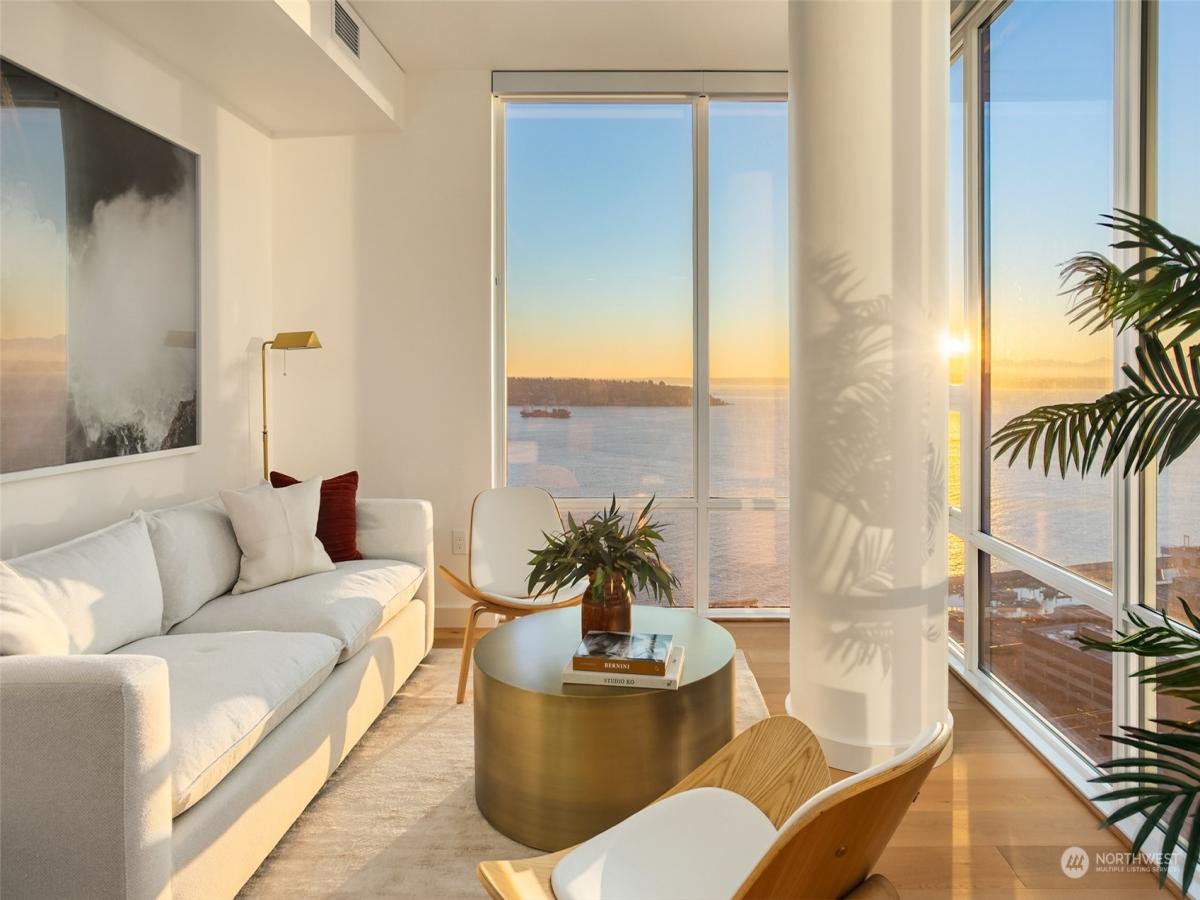 MLS #NWM2200442 image #0