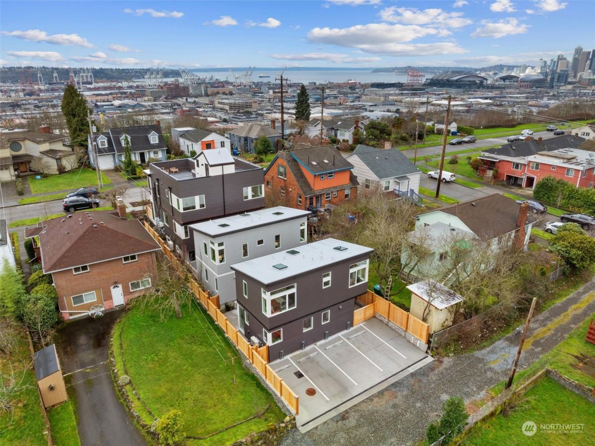MLS #NWM2207527 image #0