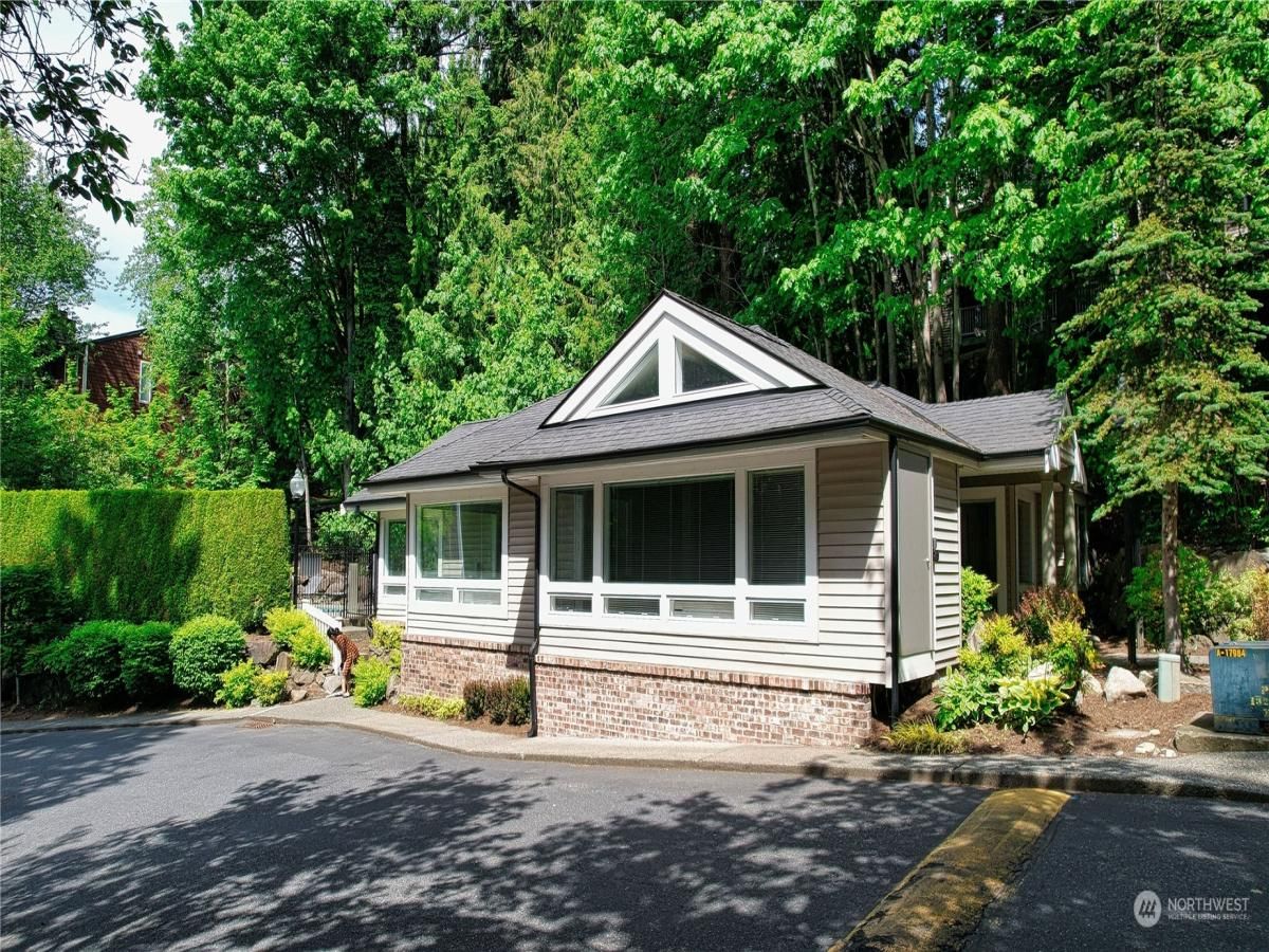 MLS #NWM2222255 image #0