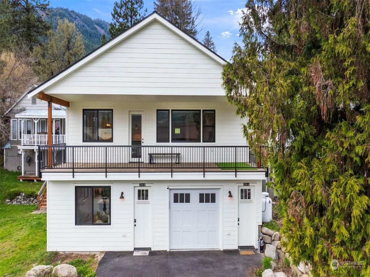 MLS #NWM2223545 image #0