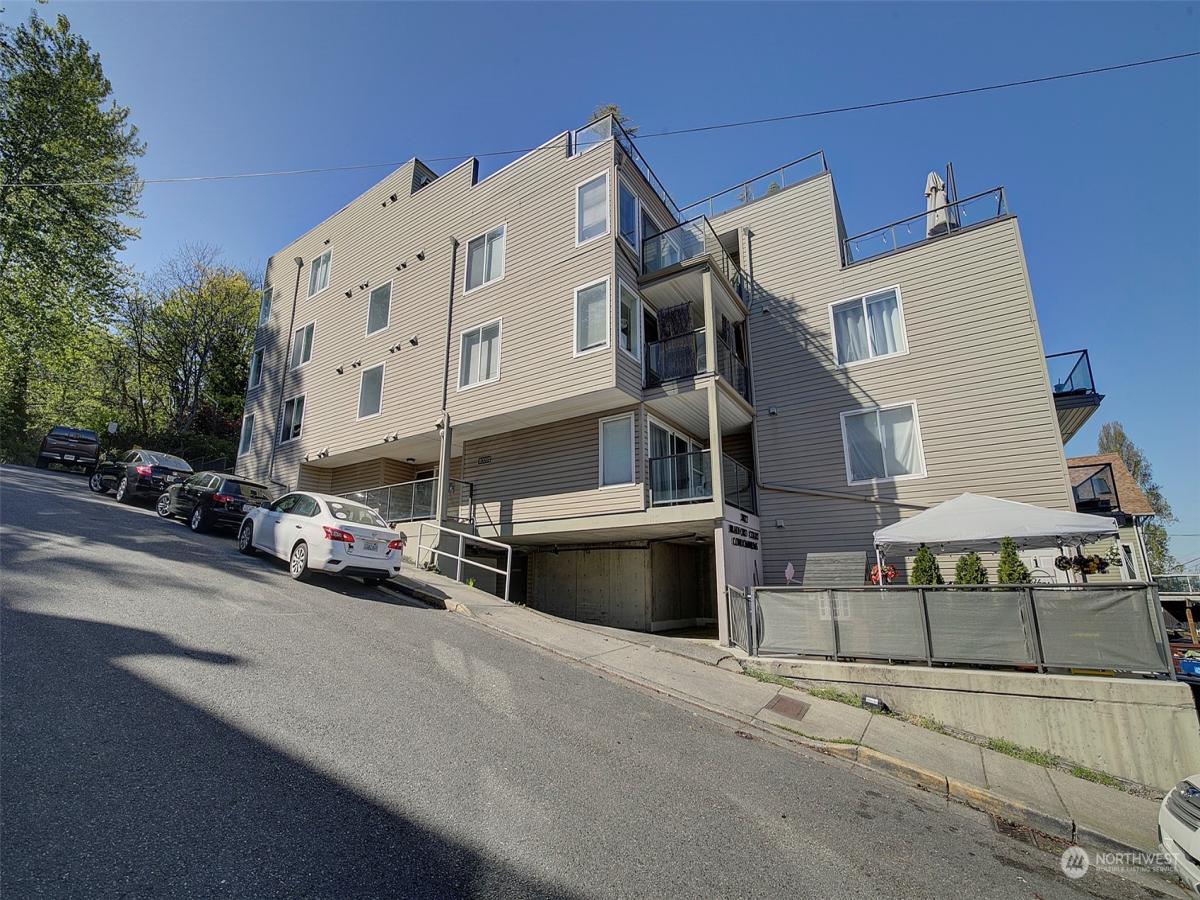 MLS #NWM2223913 image #0