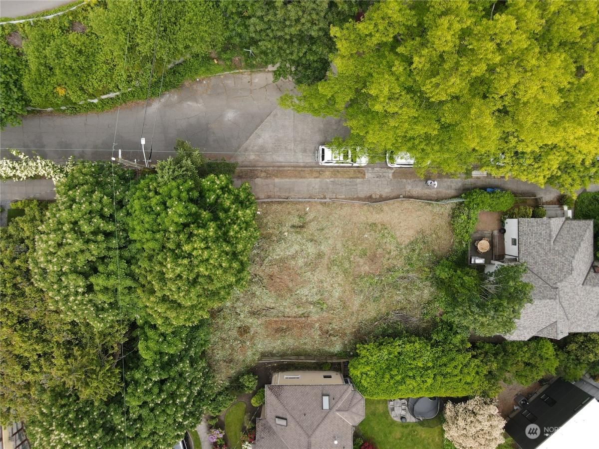 MLS #NWM2225885 image #0