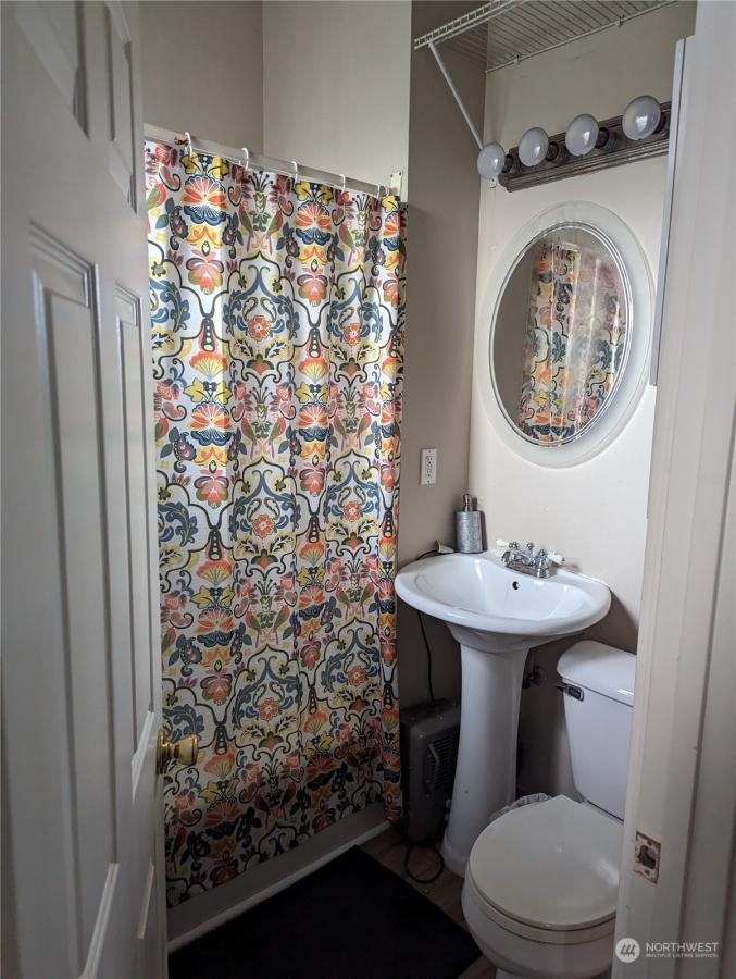 MLS #NWM2230872 image #0