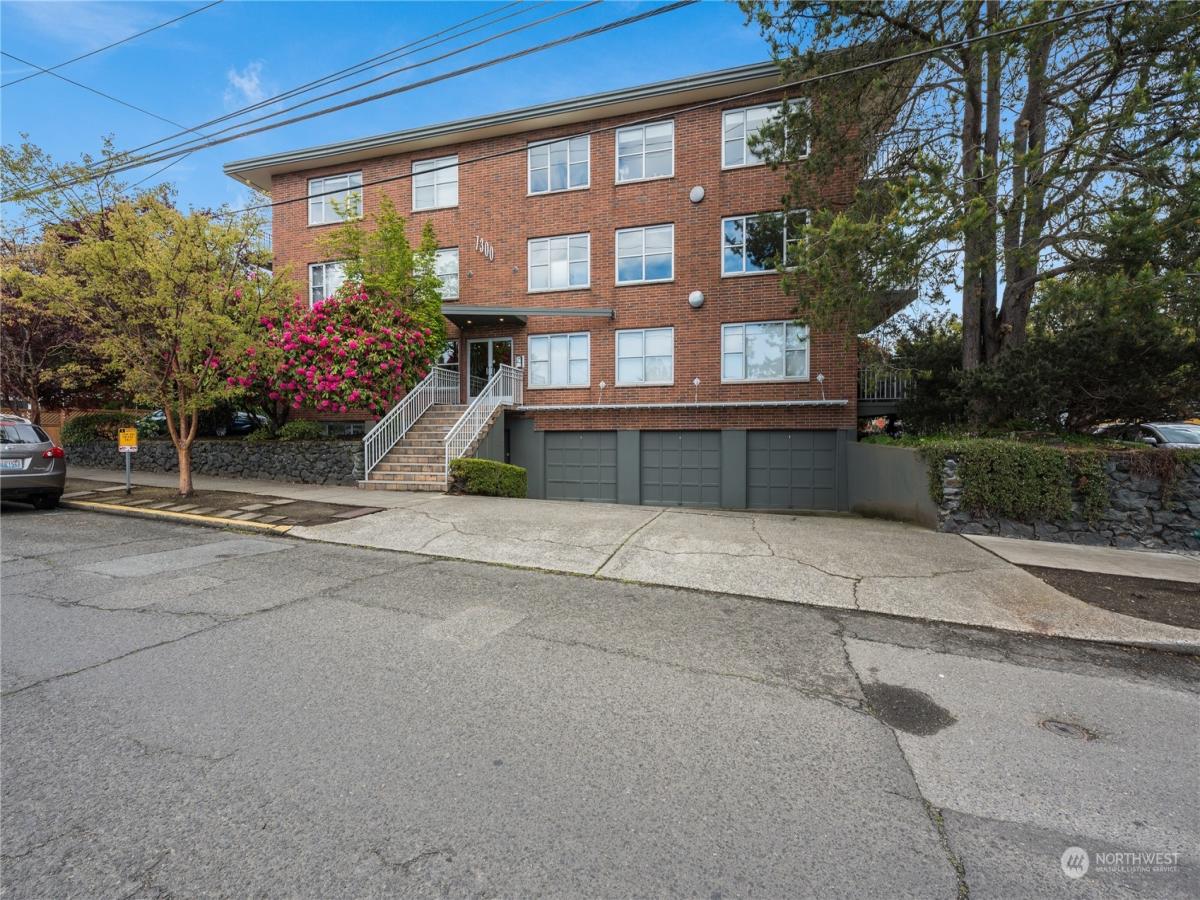 MLS #NWM2234036 image #0