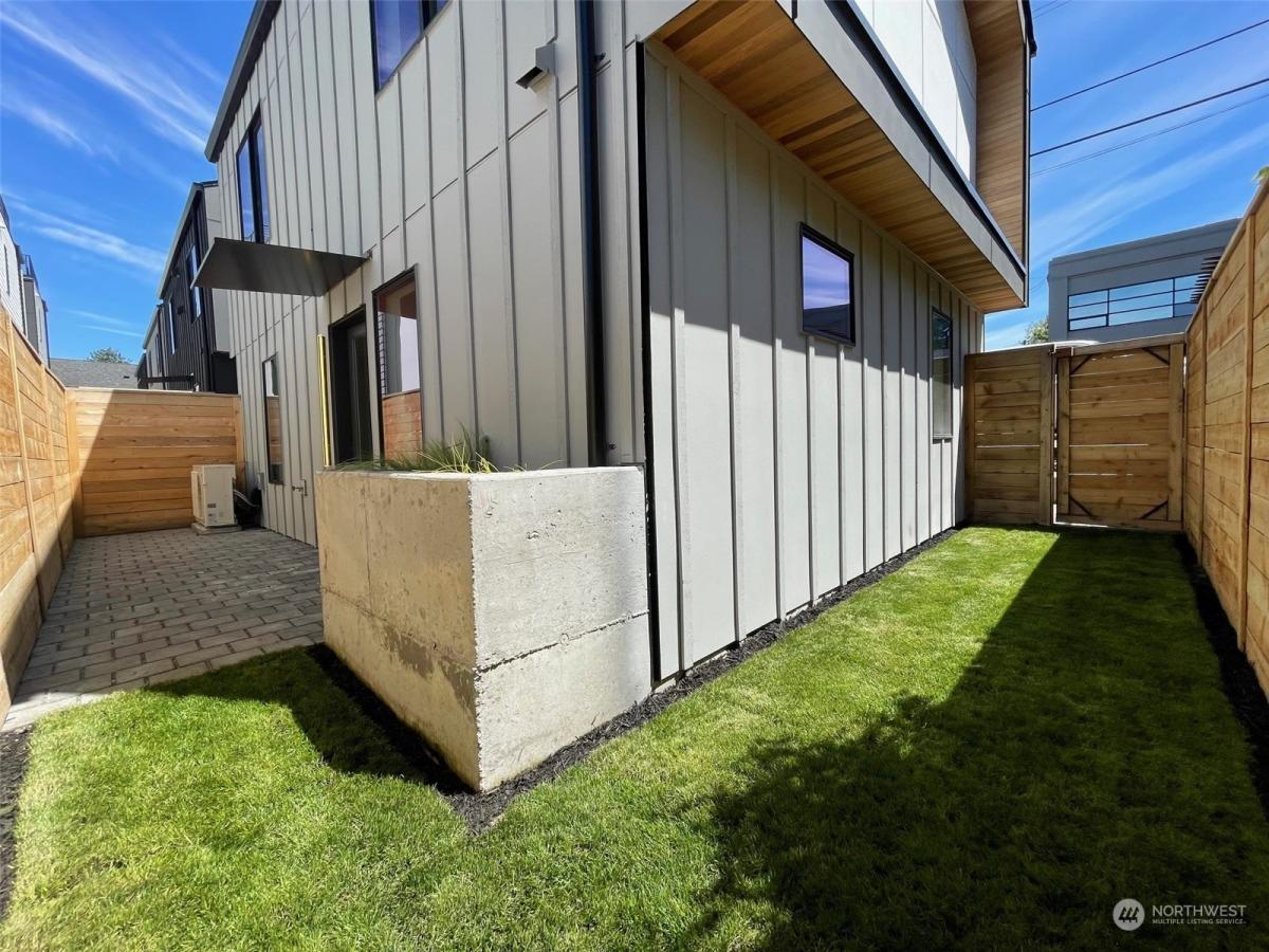 MLS #NWM2250309 image #0