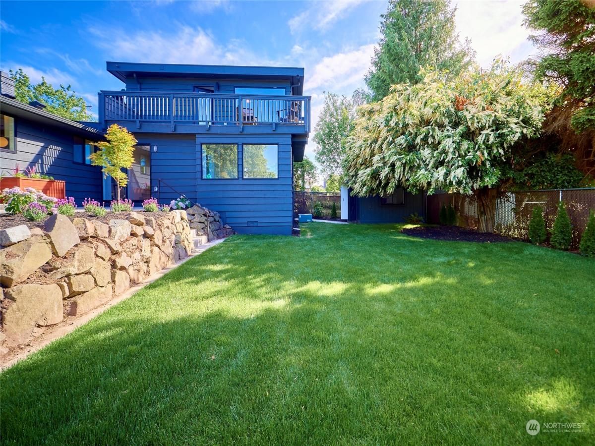 MLS #NWM2251393 image #0
