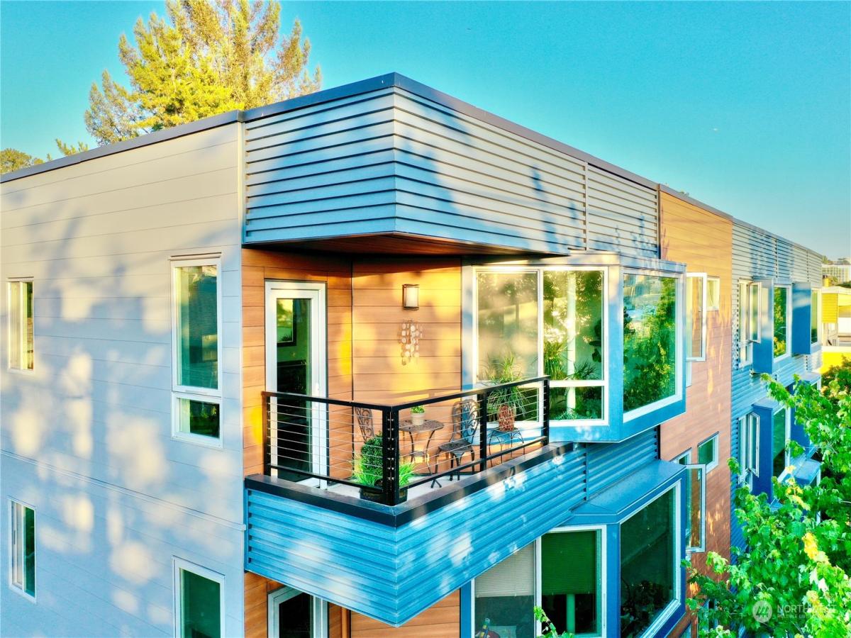 MLS #NWM2251460 image #0