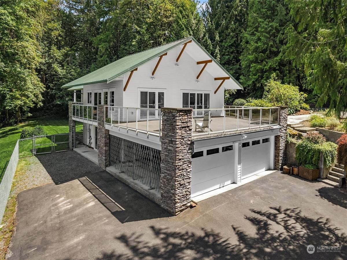 MLS #NWM2254659 image #0