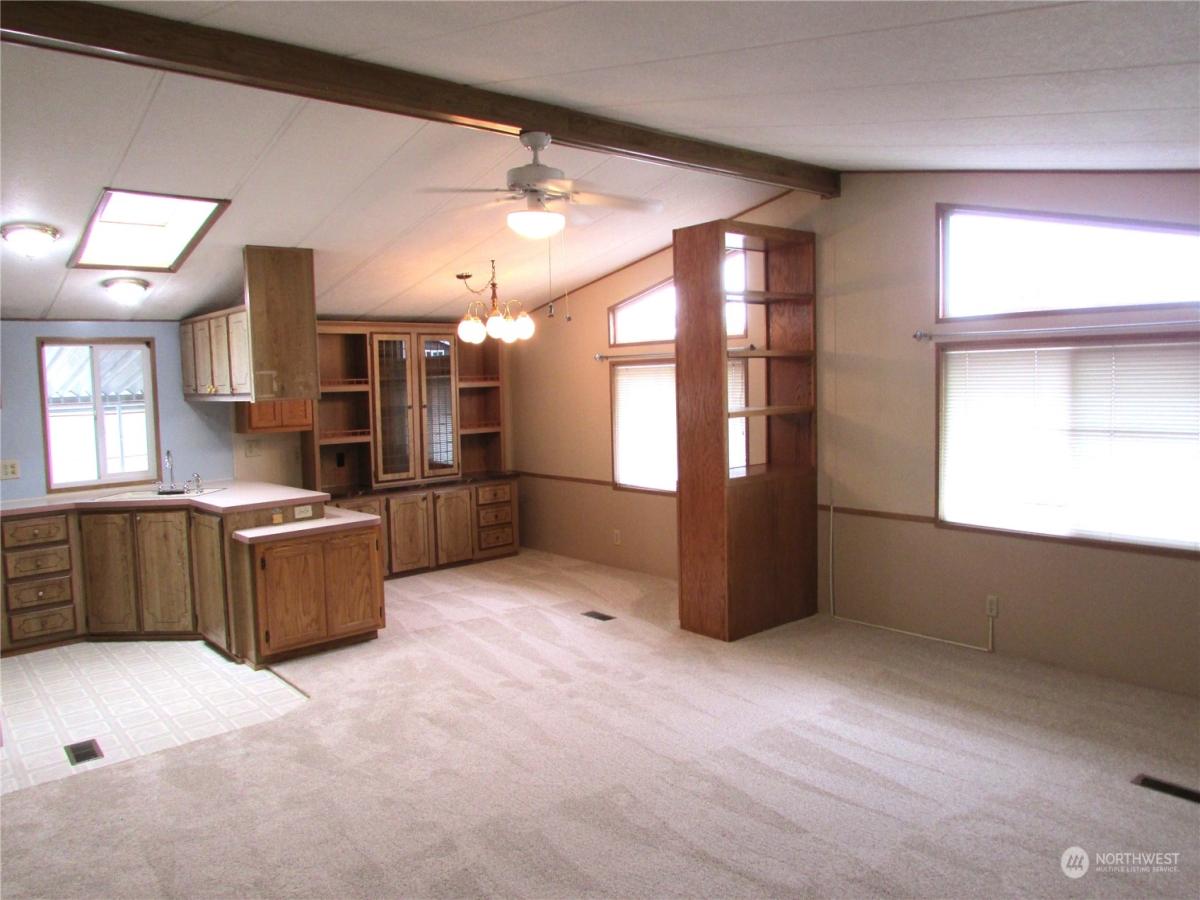 MLS #NWM2256262 image #0