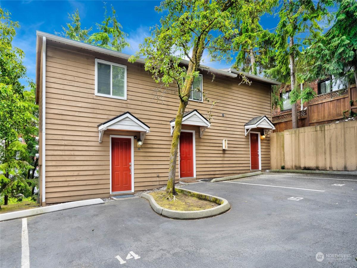 MLS #NWM2257246 image #0