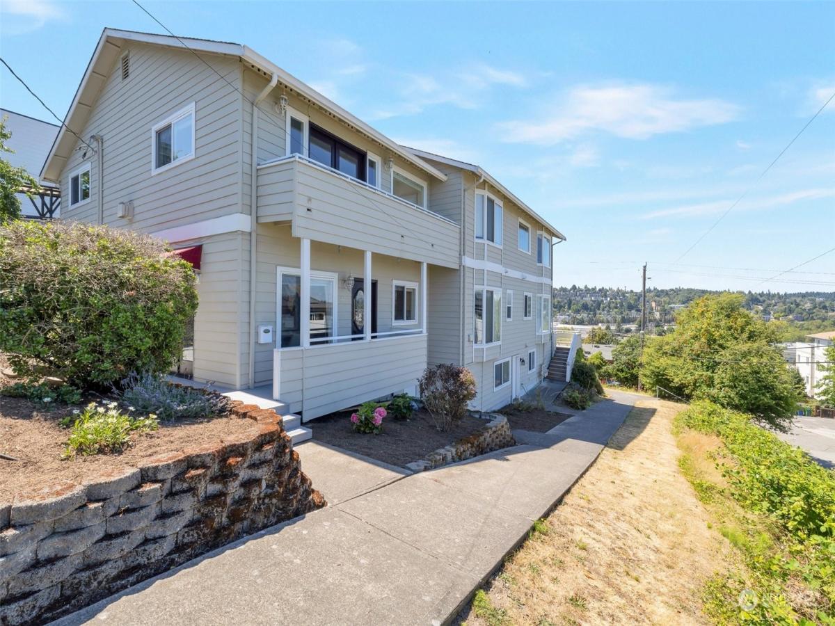 MLS #NWM2269266 image #0