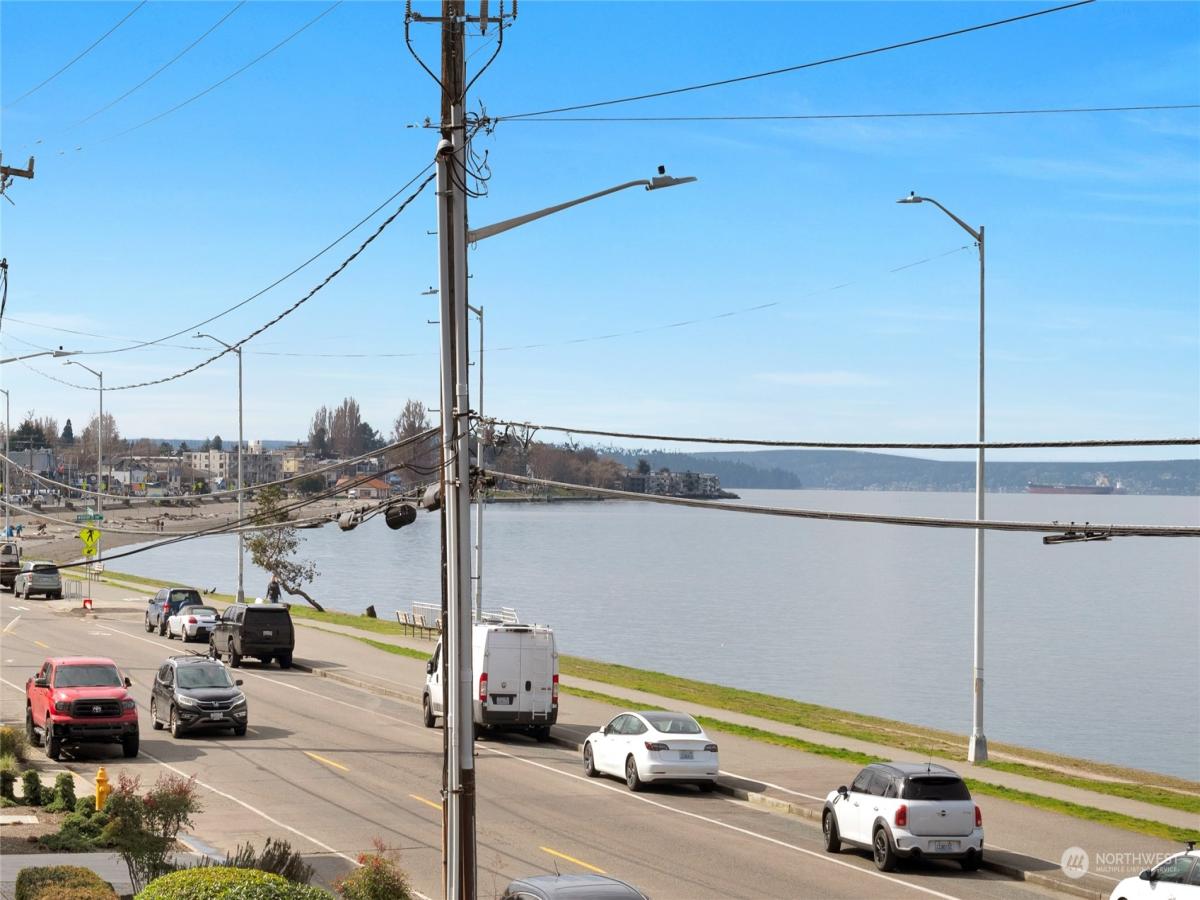 MLS #NWM2274496 image #0