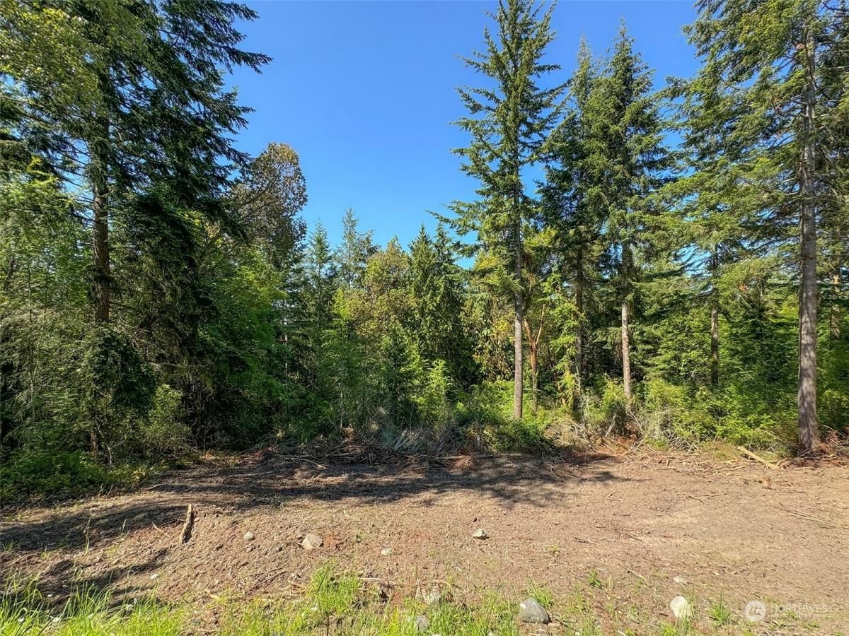 MLS #NWM2287291 image #0