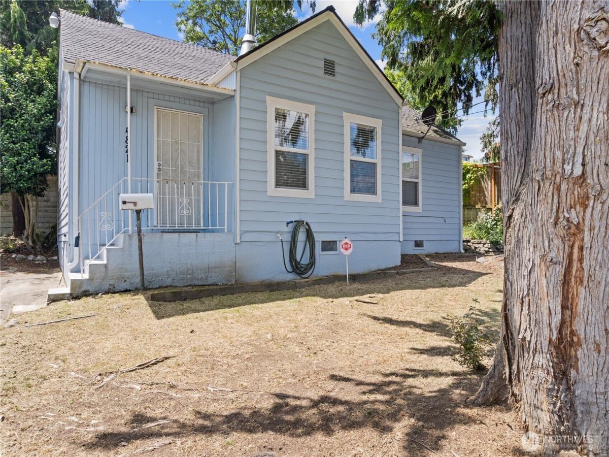 MLS #NWM2295842 image #0