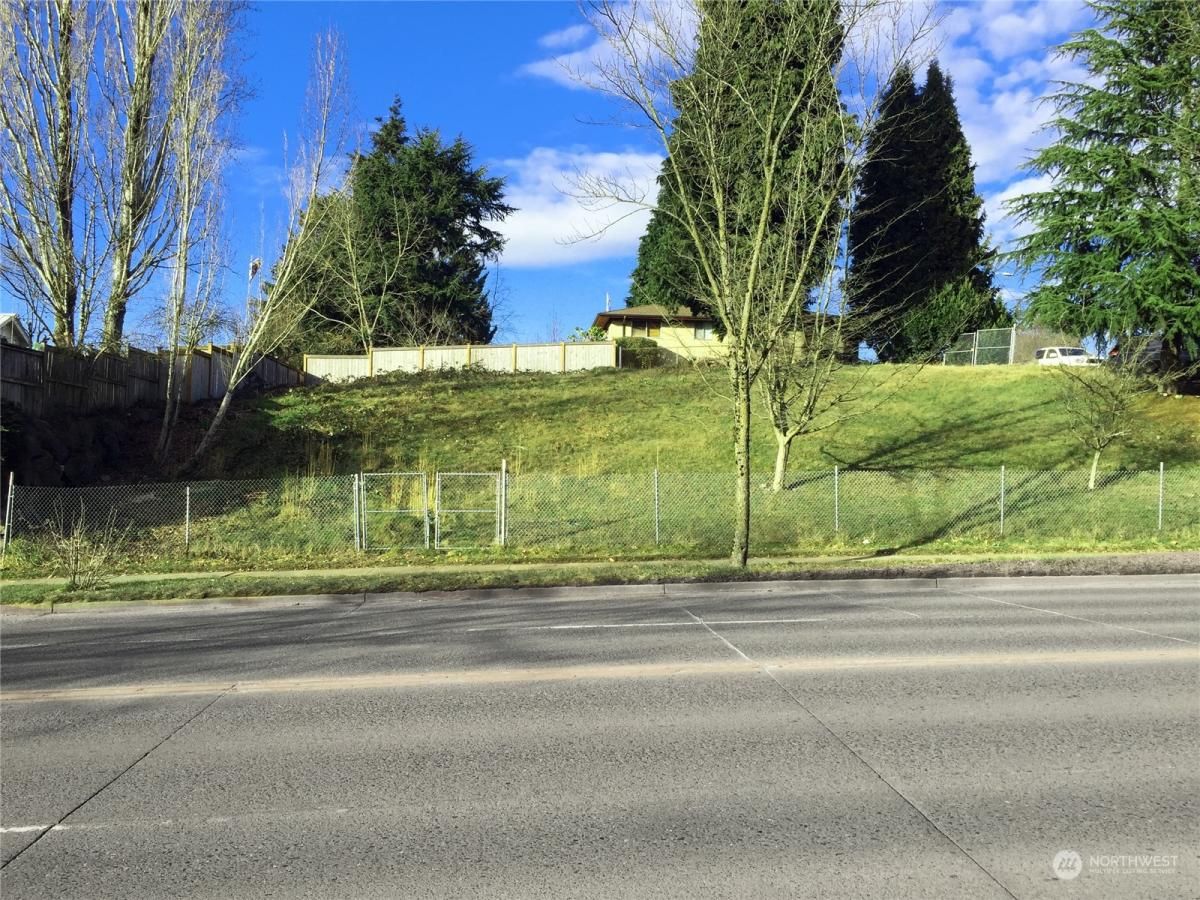 MLS #NWM2299534 image #0