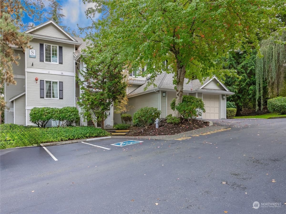 MLS #NWM2300398 image #0
