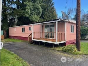 MLS #NWM2302803 image #0