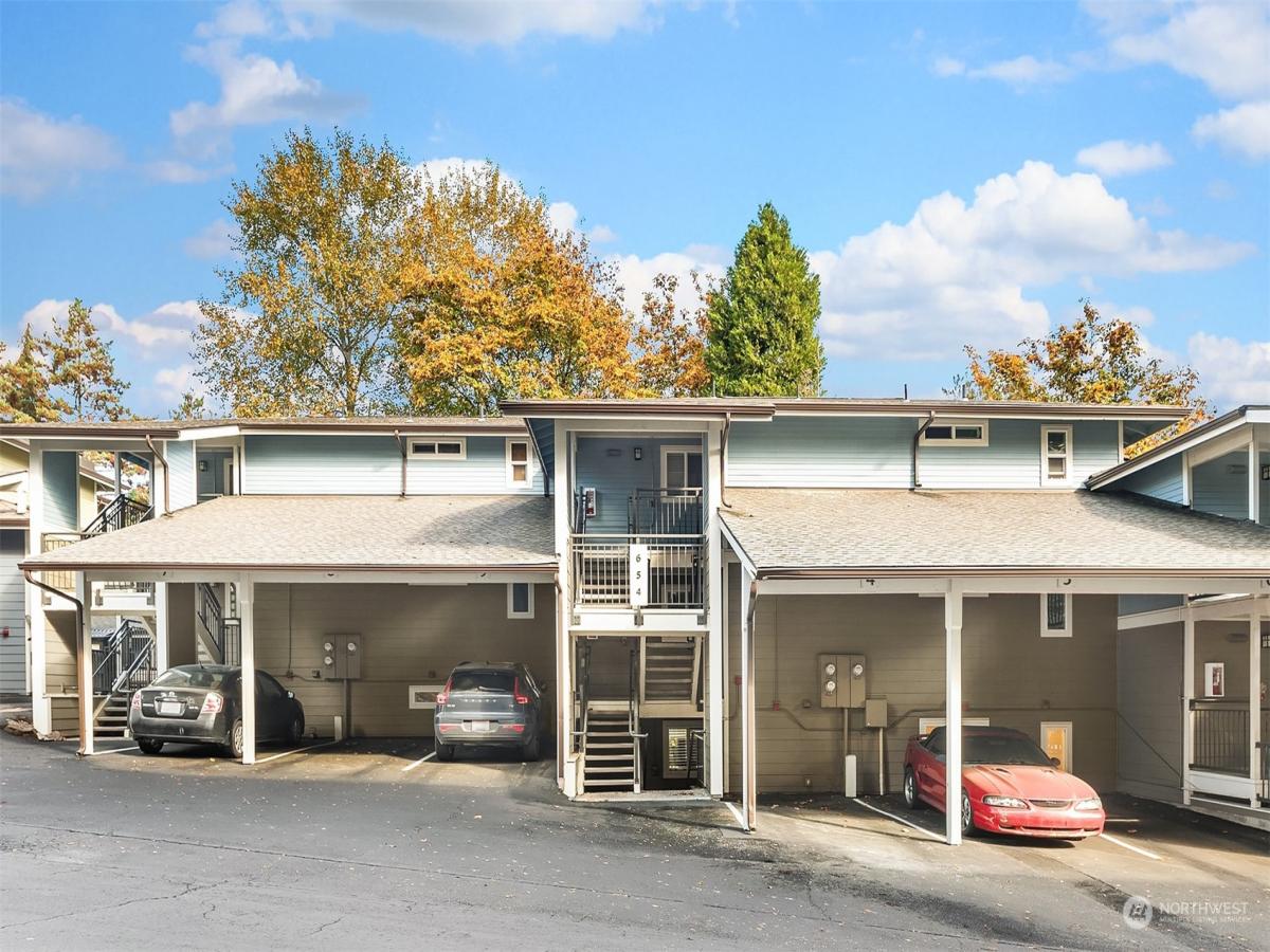 MLS #NWM2305549 image #0