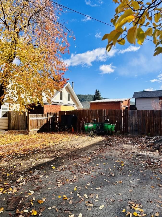 MLS #NWM2306044 image #0
