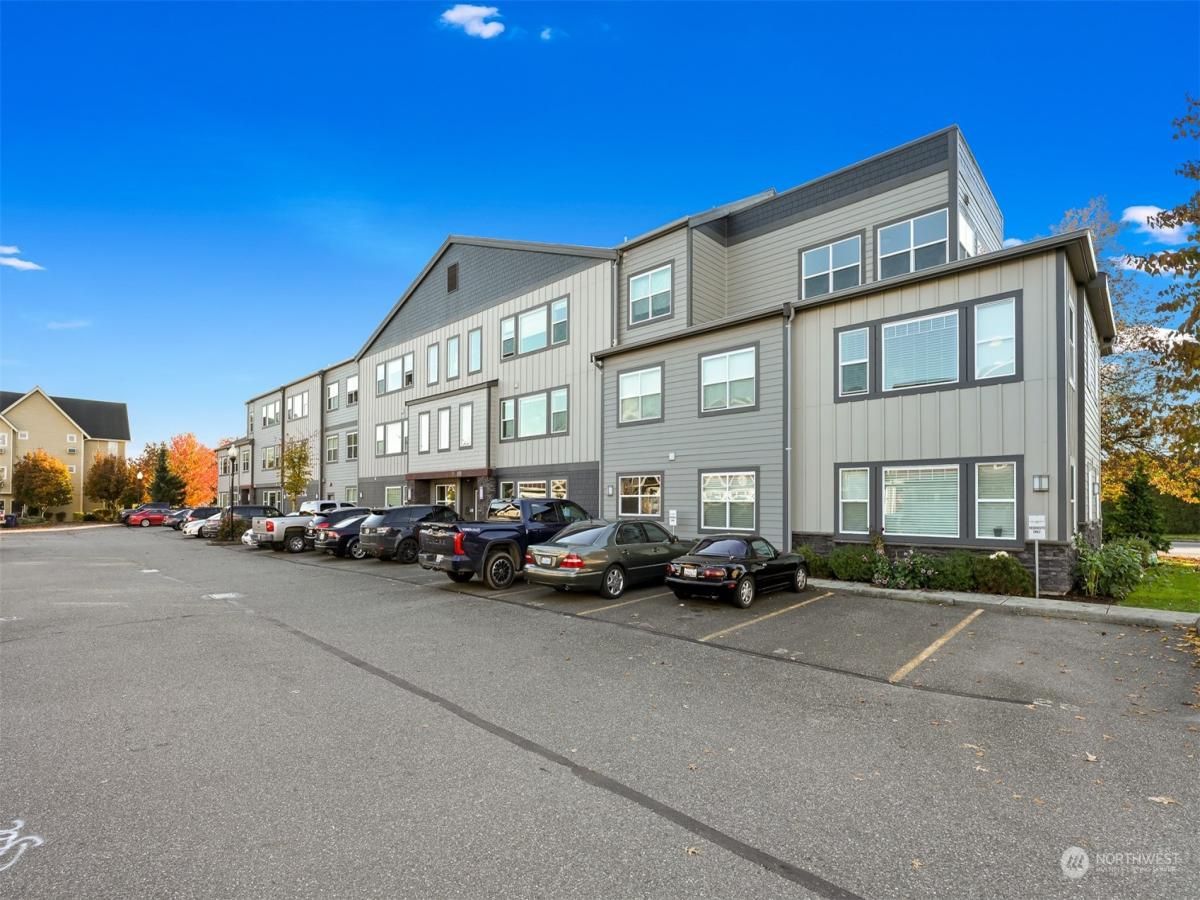 MLS #NWM2306178 image #0