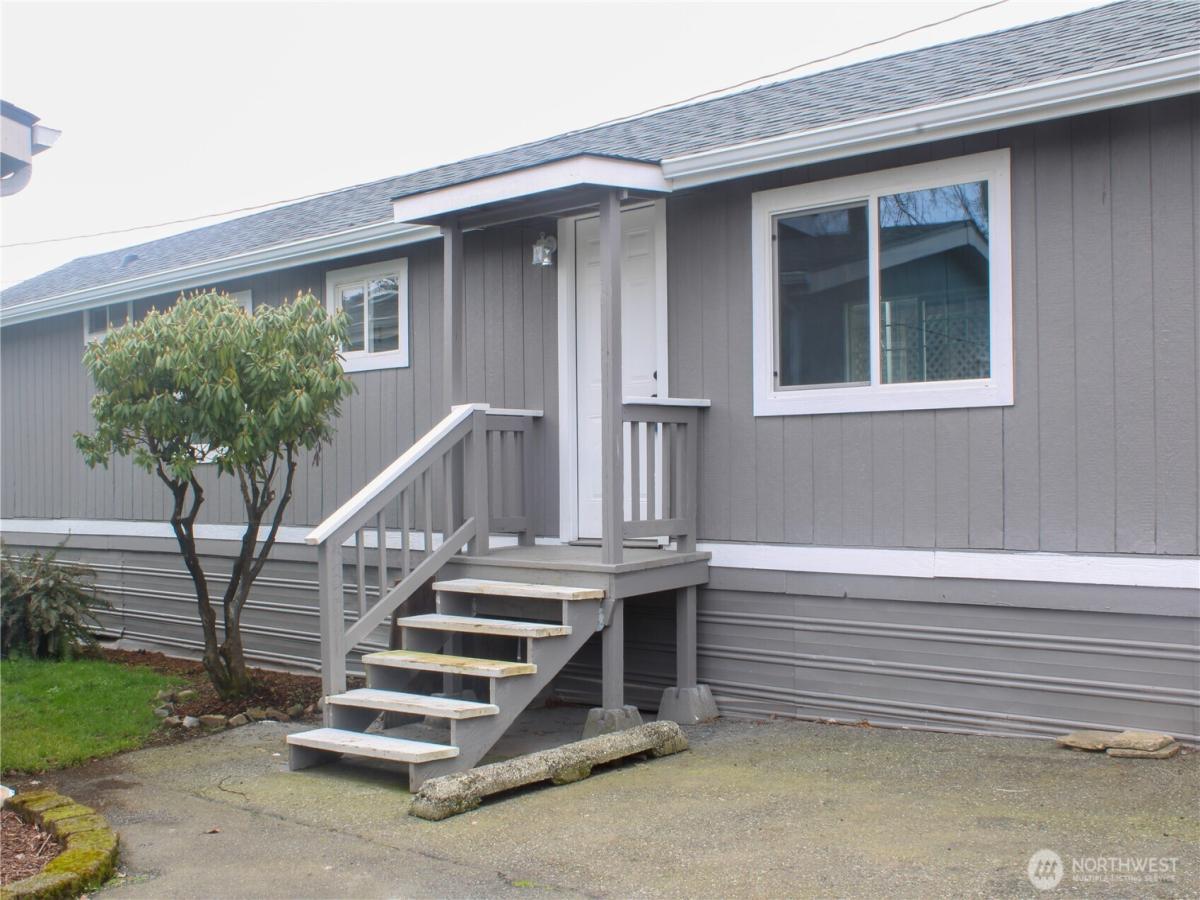 MLS #NWM2306296 image #0