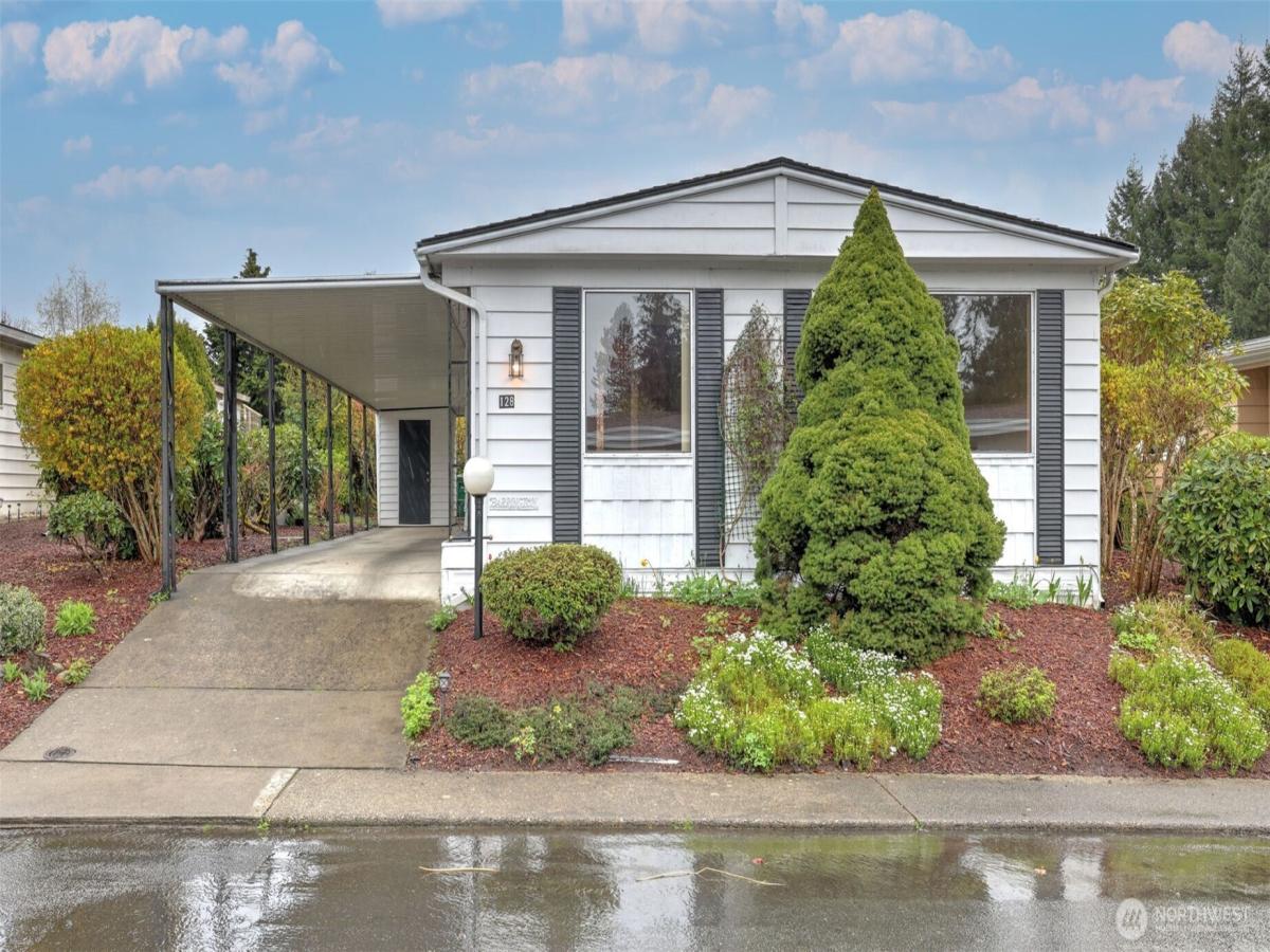 MLS #NWM2307891 image #0