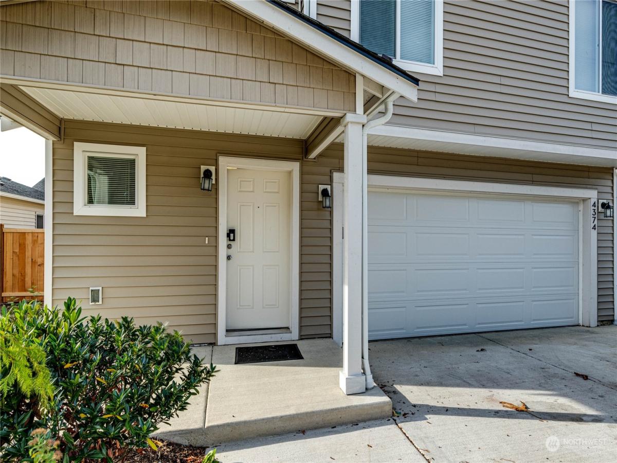 MLS #NWM2308762 image #0