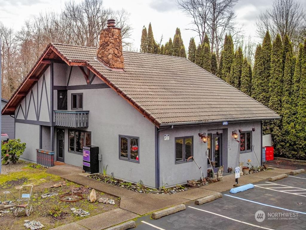 MLS #NWM2309744 image #0