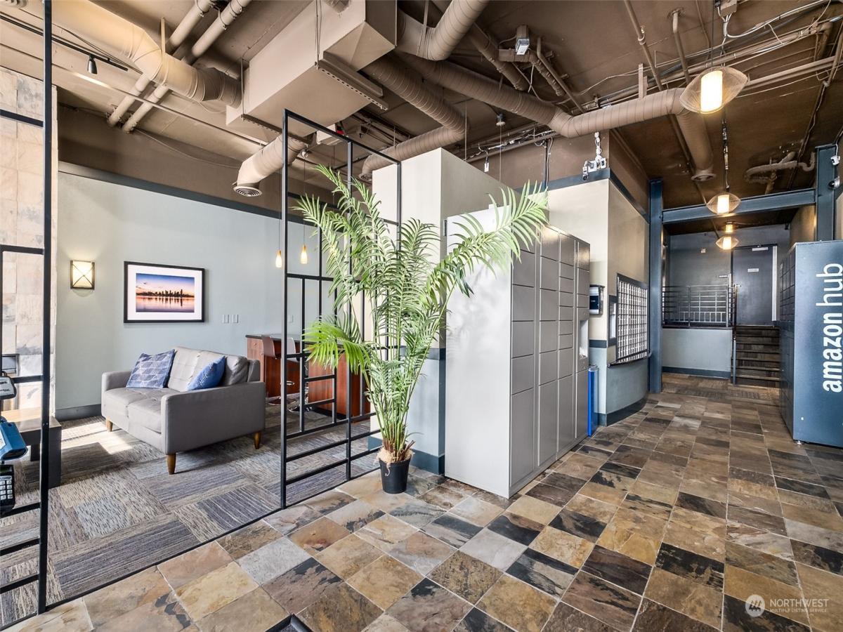 MLS #NWM2312254 image #0