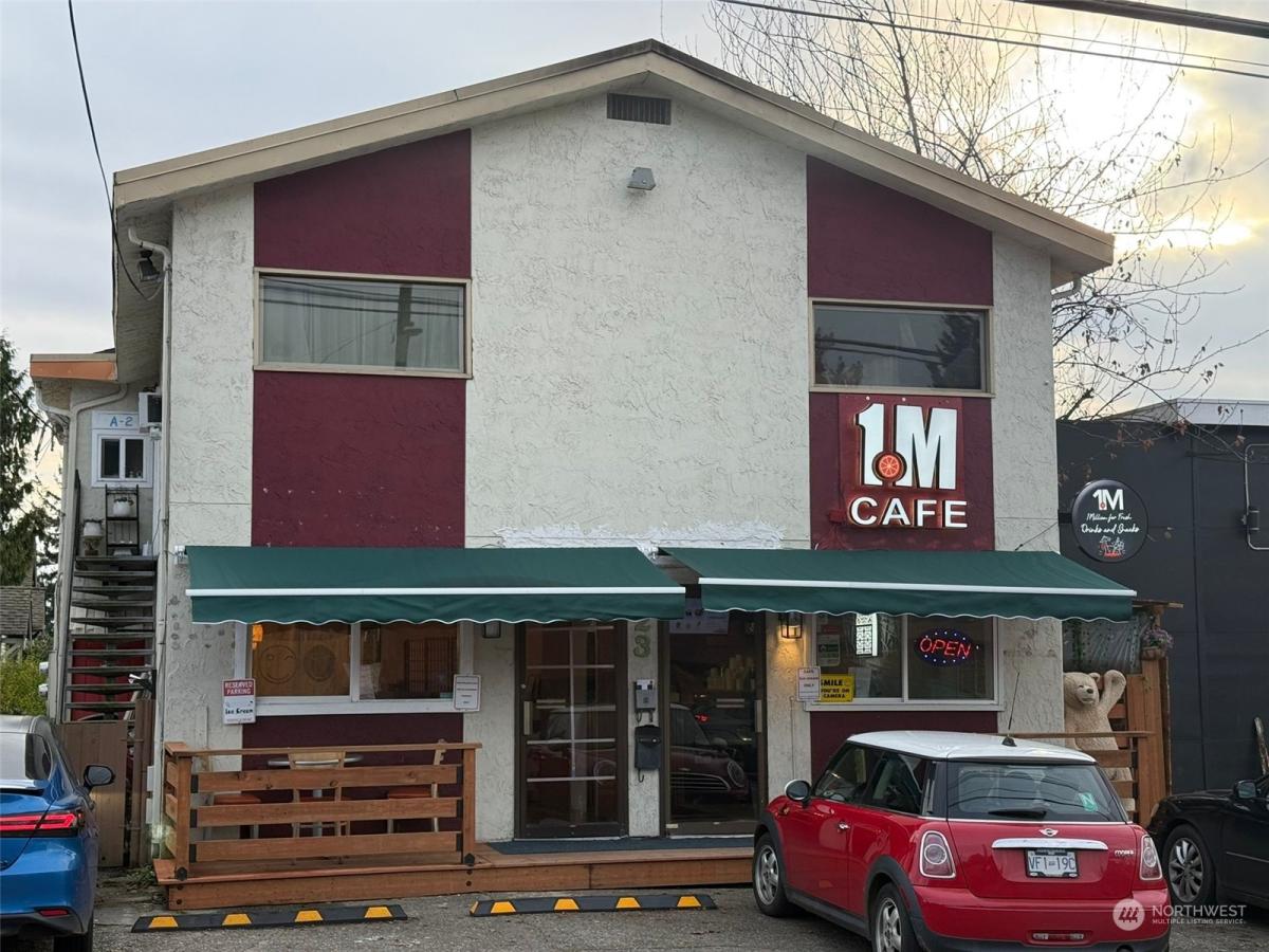 MLS #NWM2313285 image #0