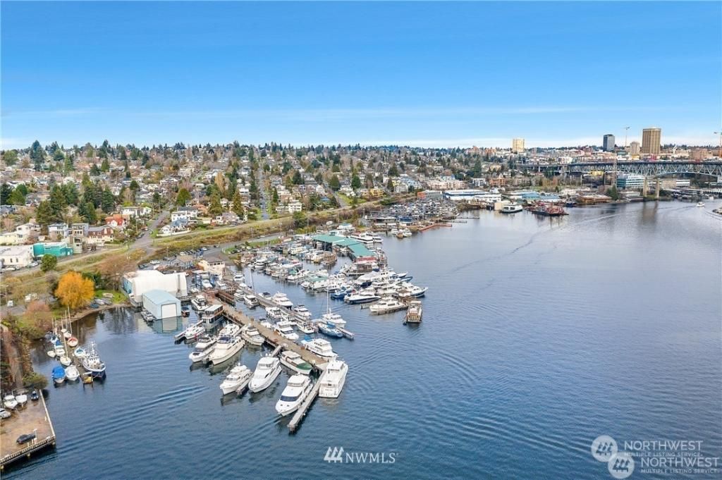 MLS #NWM2314733 image #0