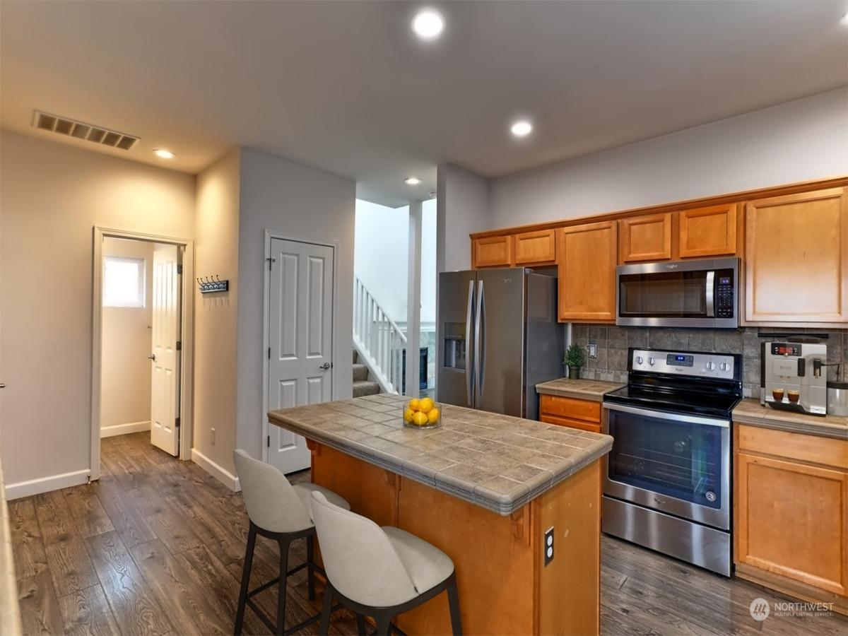 MLS #NWM2314997 image #0