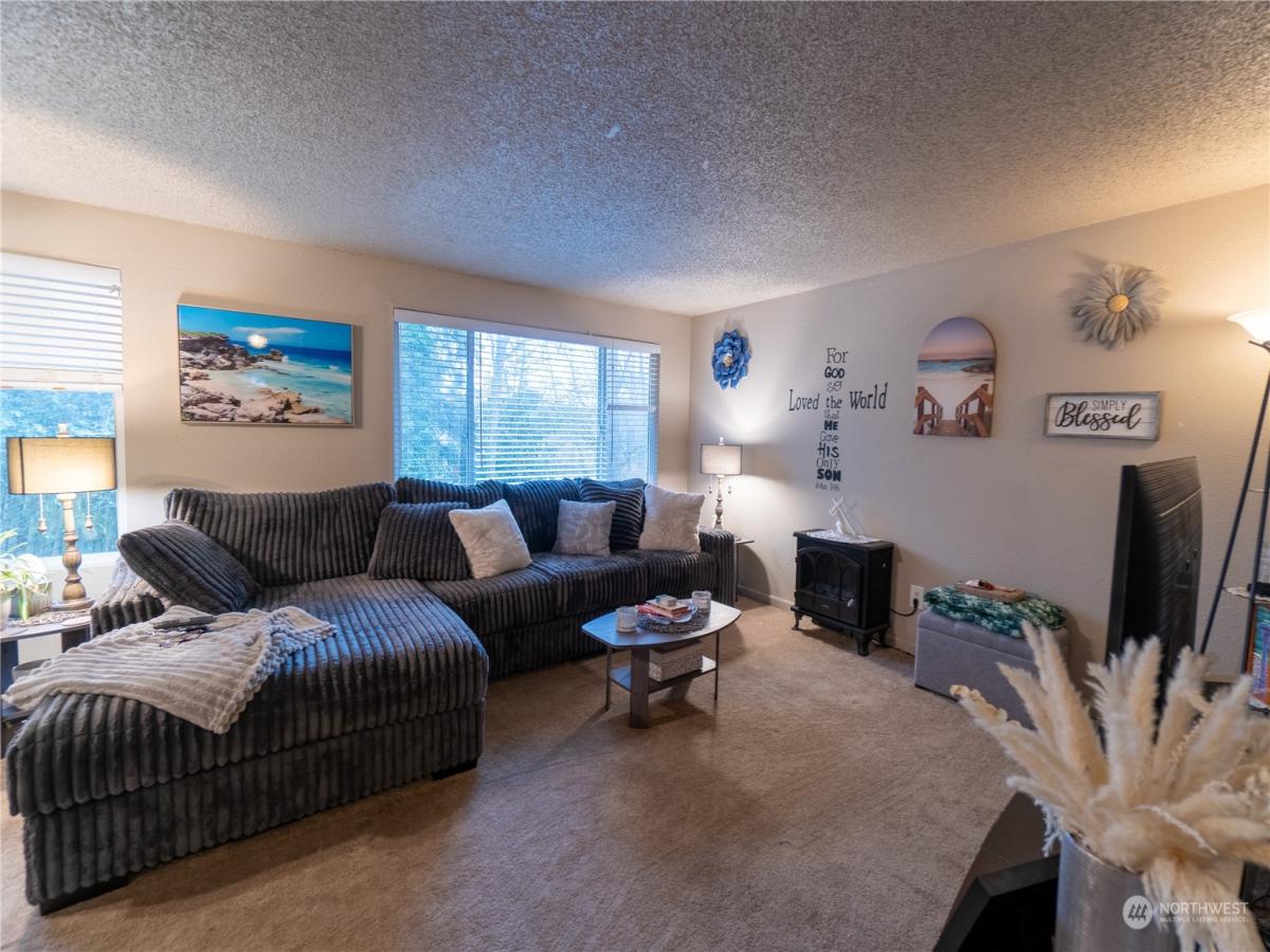 MLS #NWM2320584 image #0