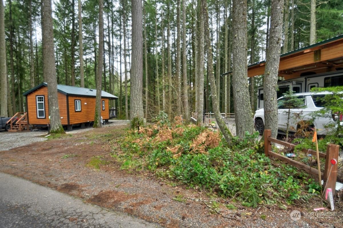 MLS #NWM2322879 image #0