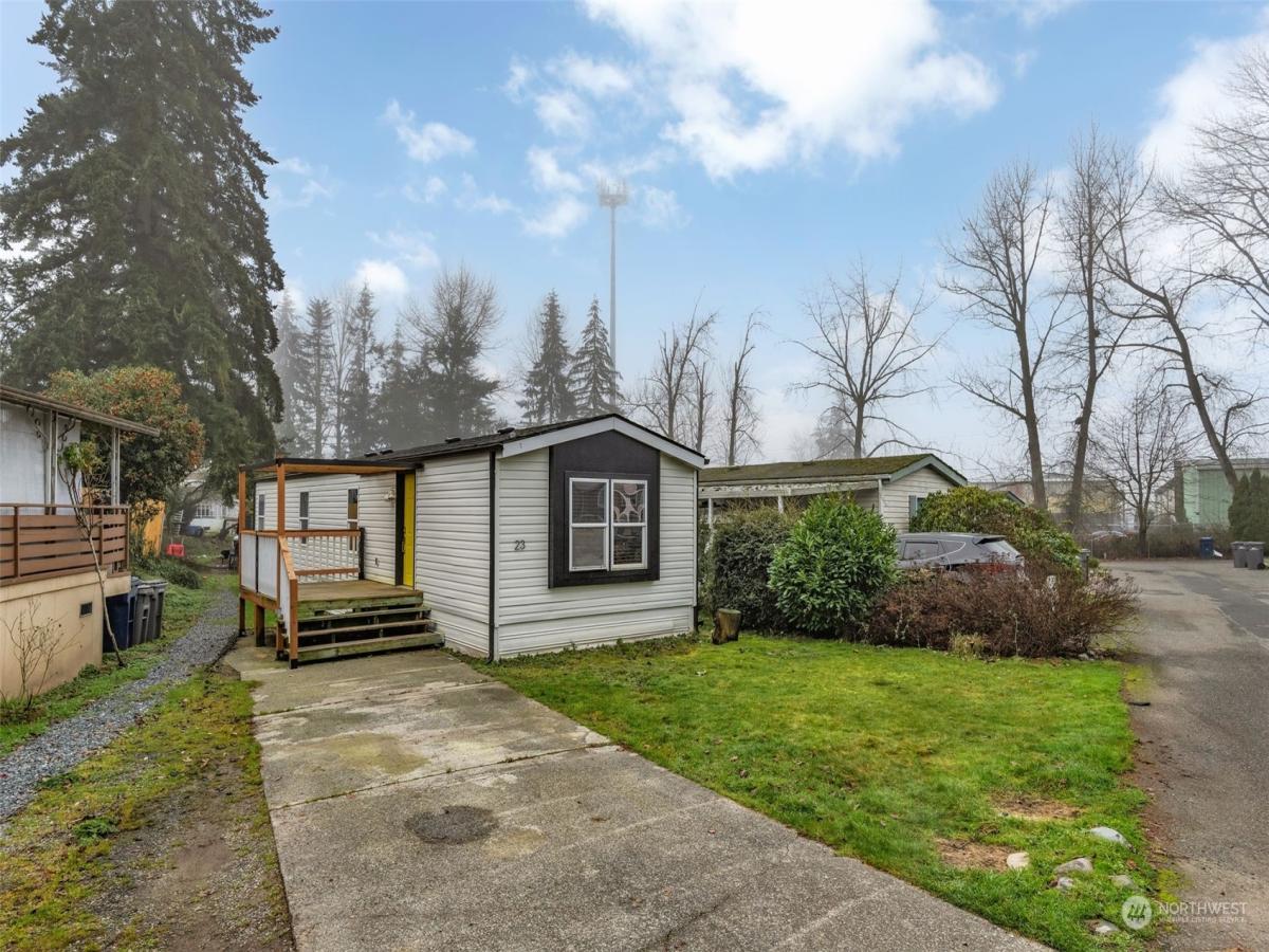 MLS #NWM2323336 image #0