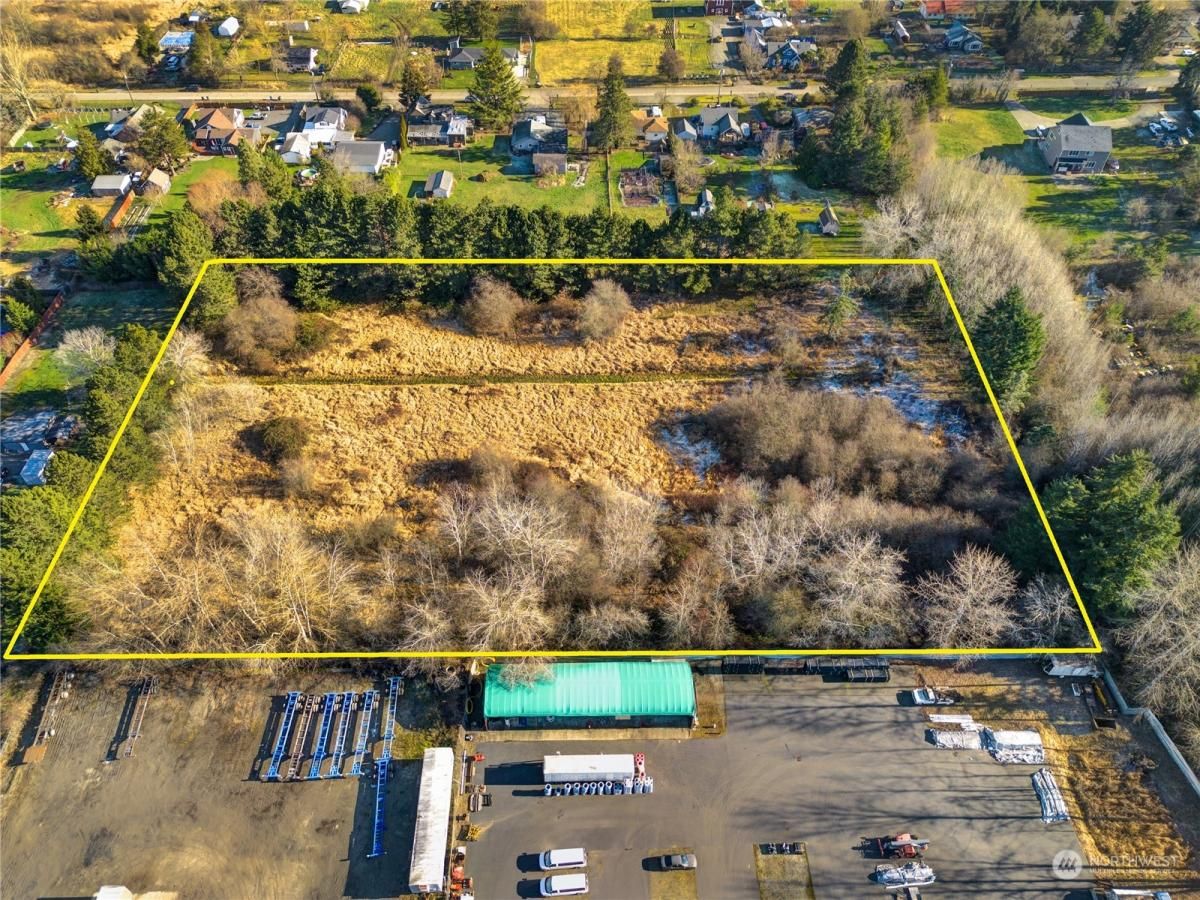 MLS #NWM2324703 image #0