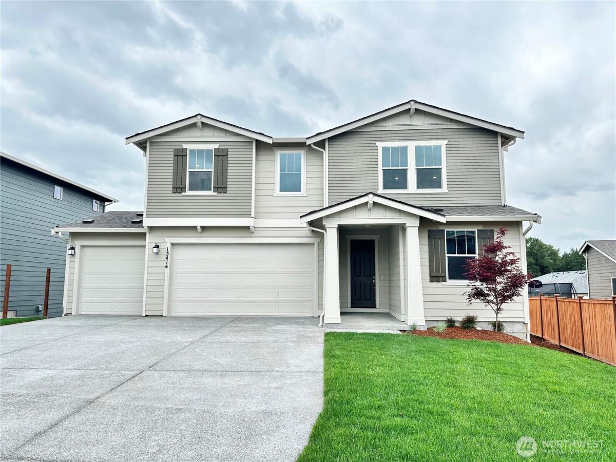 MLS #NWM2326361 image #0