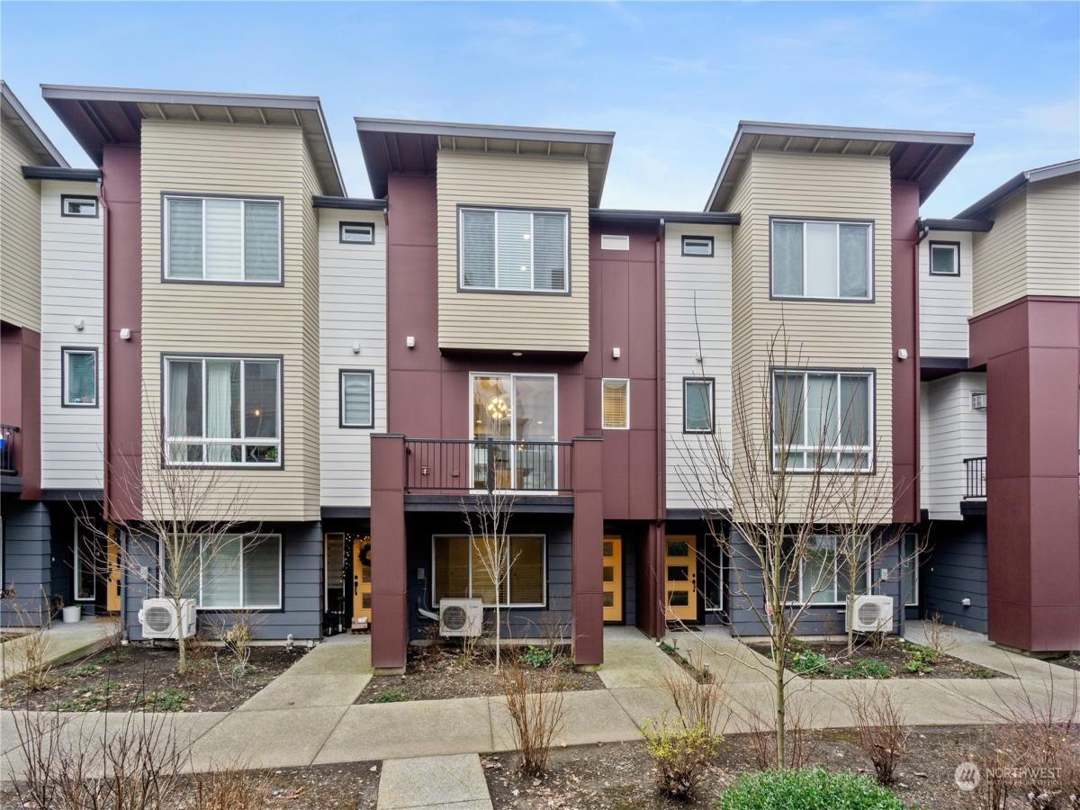 MLS #NWM2326556 image #0