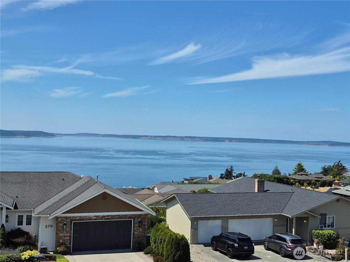 MLS #NWM2327060 image #0