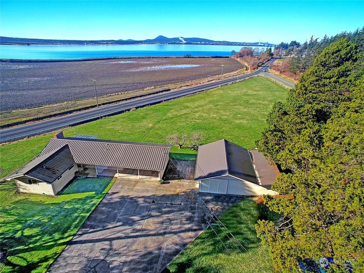 MLS #NWM2327108 image #0