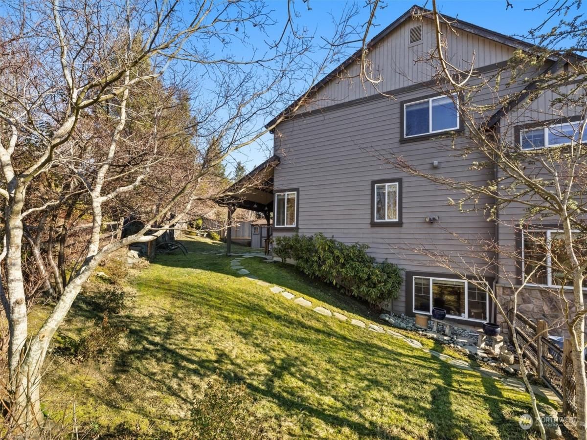 MLS #NWM2327223 image #0