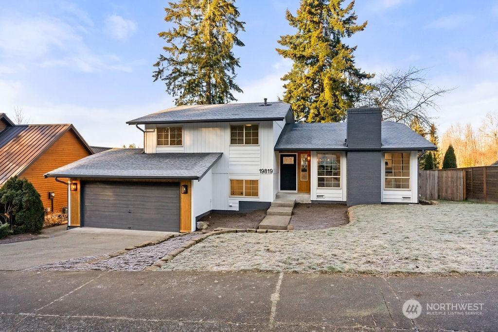 MLS #NWM2327357 image #0