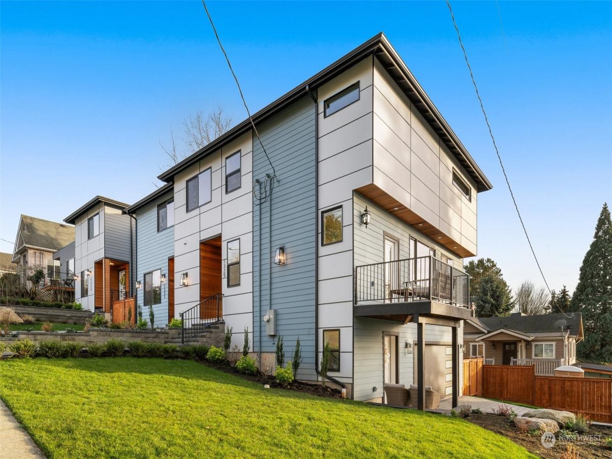 MLS #NWM2327381 image #0
