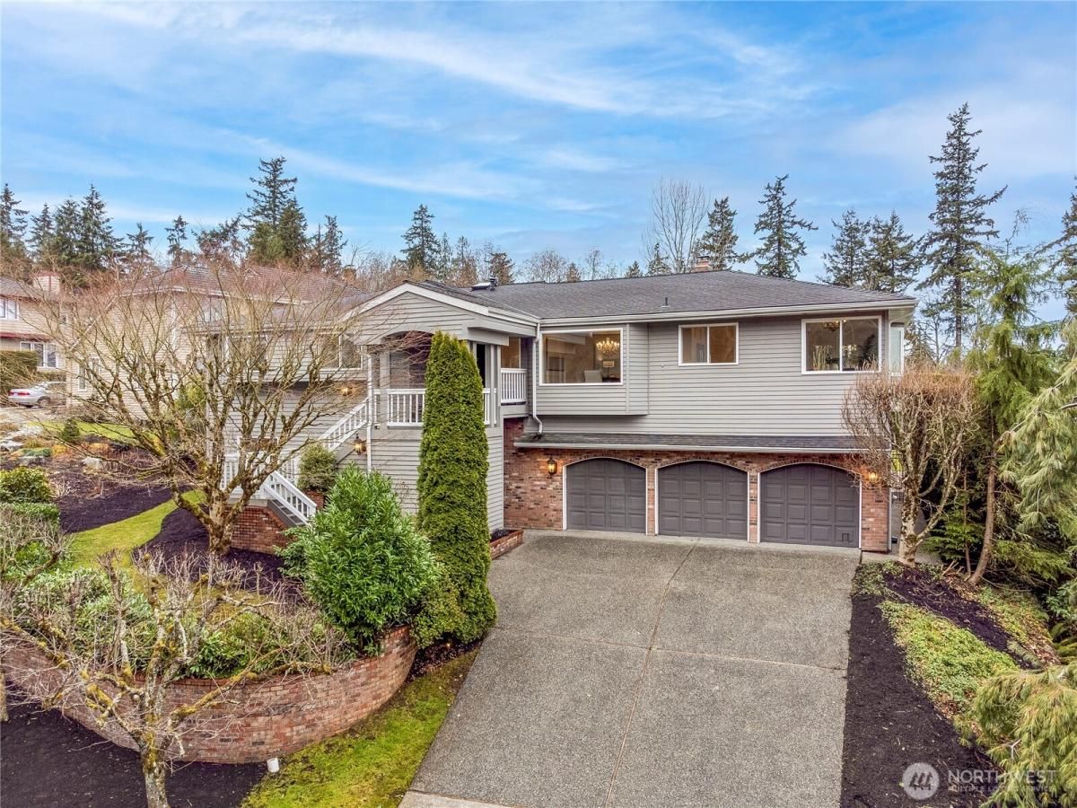 MLS #NWM2327448 image #0