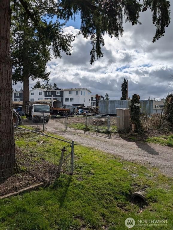 MLS #NWM2327546 image #0