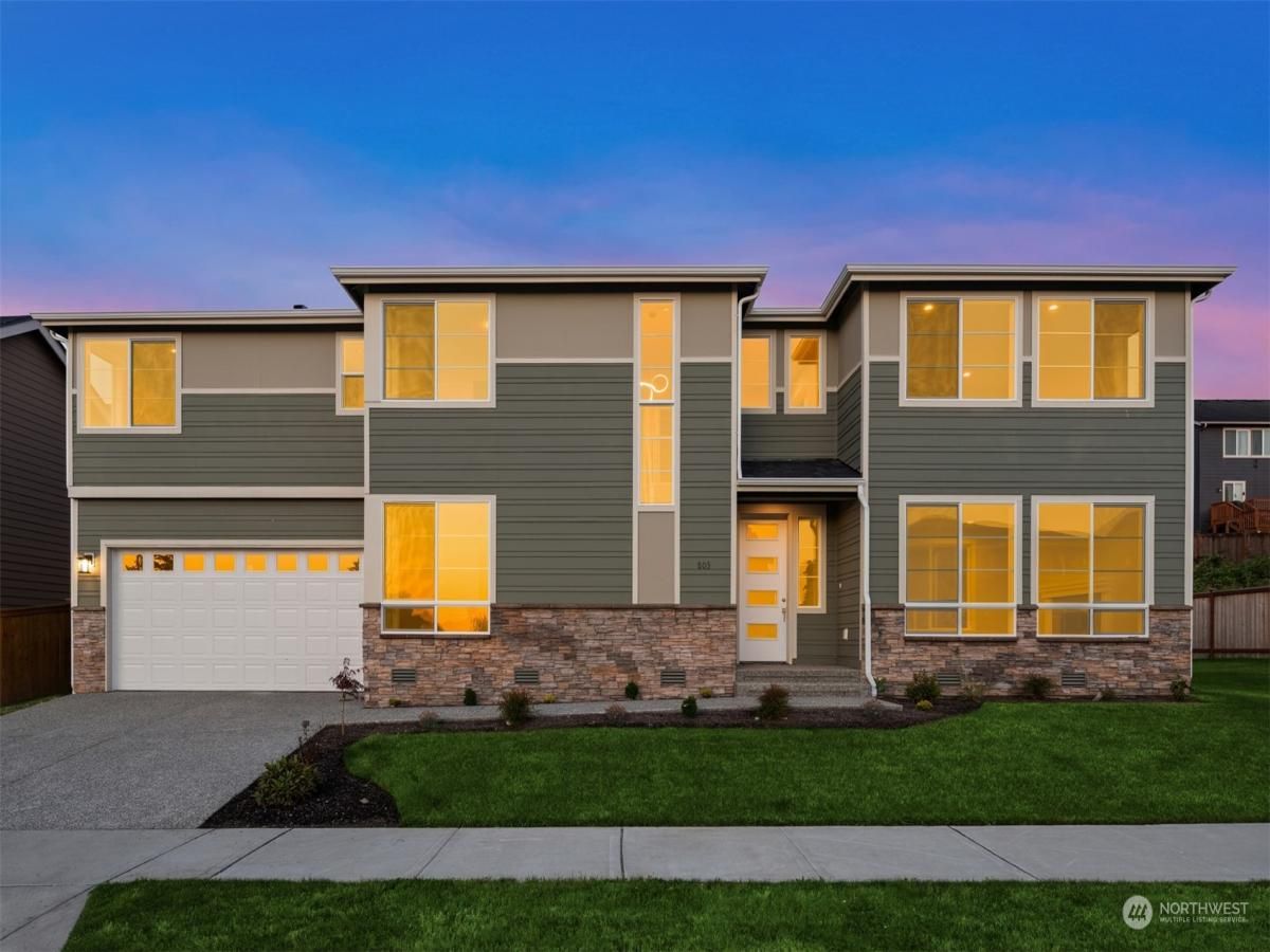 MLS #NWM2327640 image #0