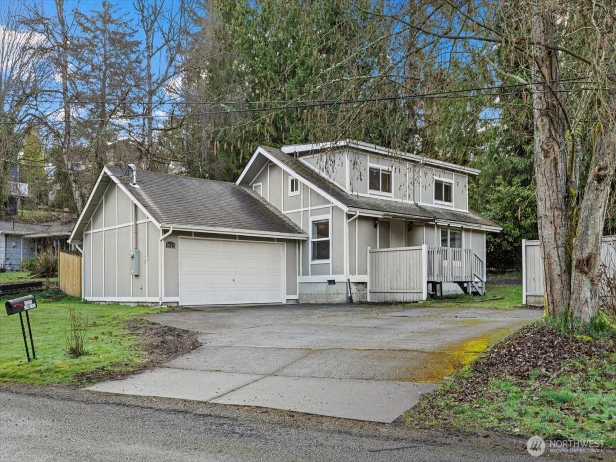 MLS #NWM2327735 image #0
